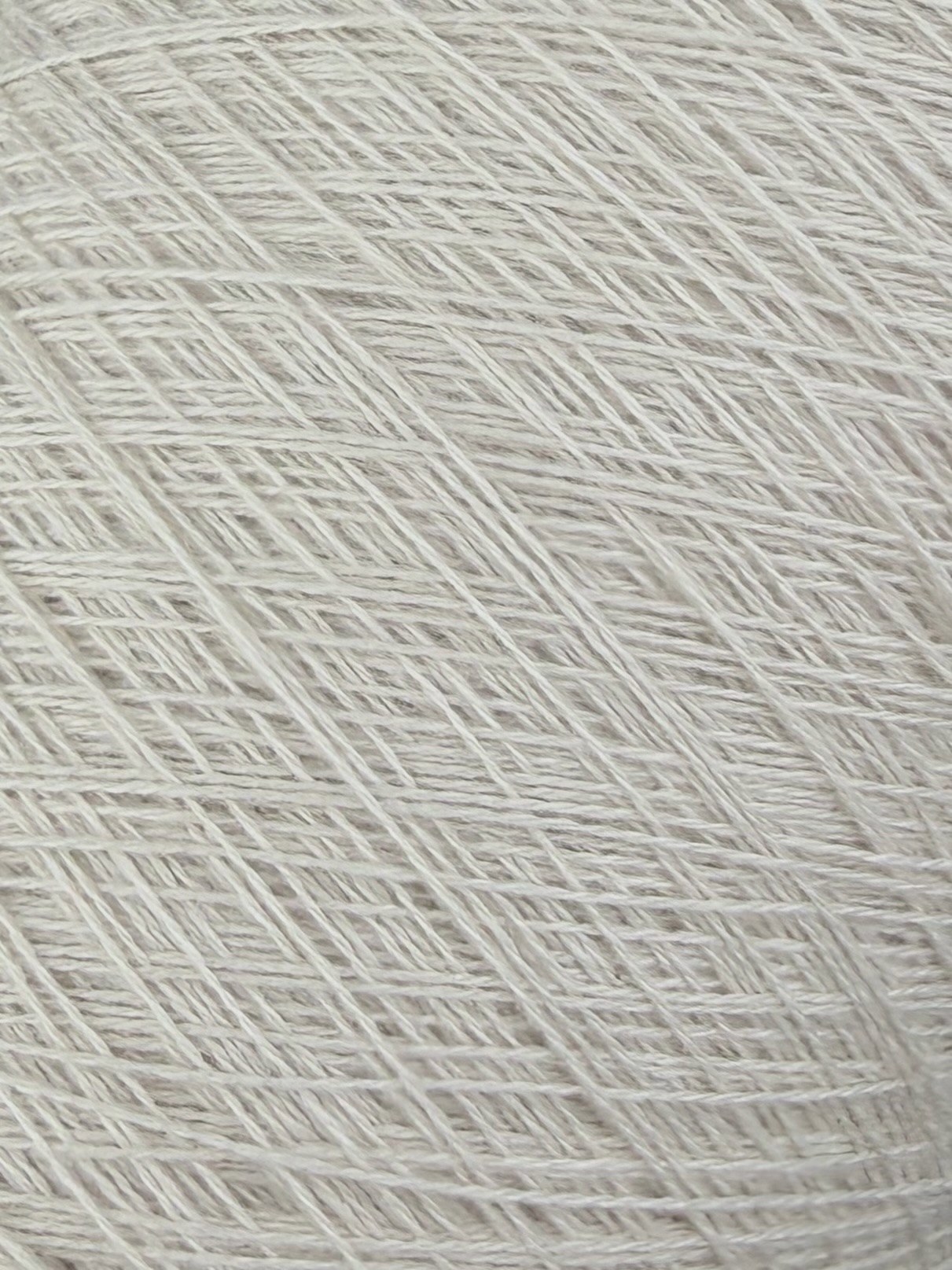Biagioli Modesto Zermatt Nm 2/24 – Garn aus Lambswool, Viskose und Kaschmir col. Elfenbeinbeige